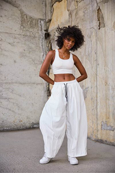Superbluemexico Women's Trousers with Detailed Design and Hem Stitching