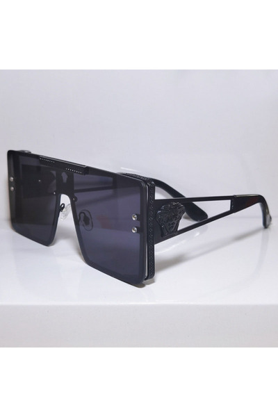 Choice4 black New Stylish Sunglasses with Oversized Frames, Trendy Metal Desi...