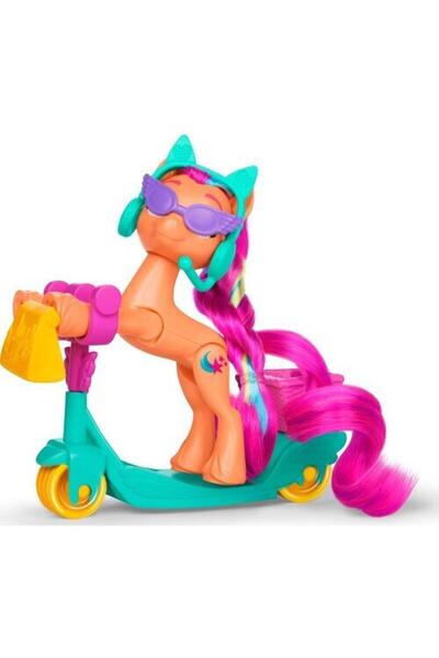Hasbro My Little Pony: Sunny Starscout – Trotinetă cu roți (F8737)