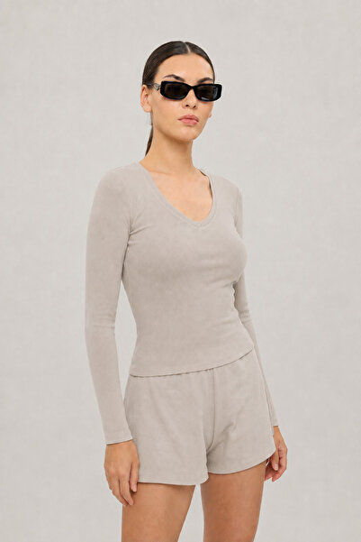 SHEISMONO Soft Rib V-Neck Blouse Beige