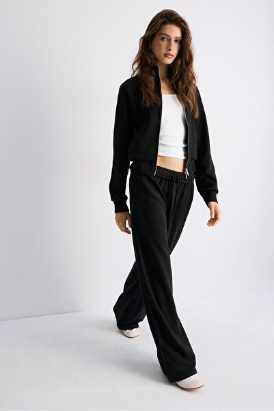 Stradivarius B09 Fermuarlı dik yaka crop sweatshirt