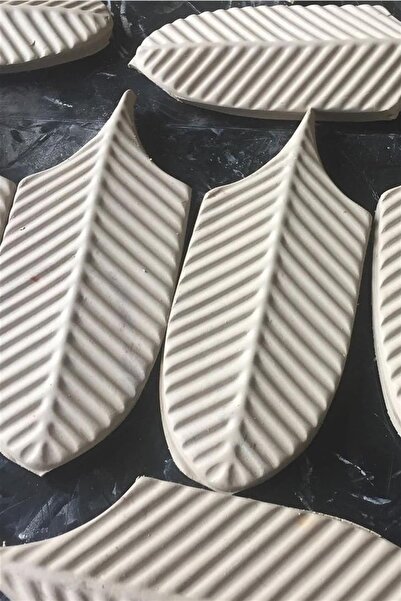 Ceramingo Dekoratif Yaprak Karo Ham Seramik Bisküvi 6 lı Kutu