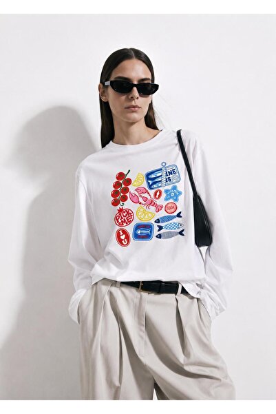 Hira Online White Shrimp Print Long Sleeve T-Shirt Suitable for Hijab
