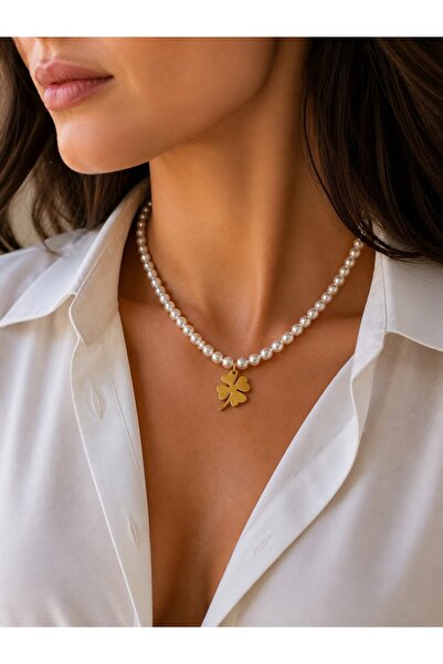 Histakı Women's Pearl Clover Necklace