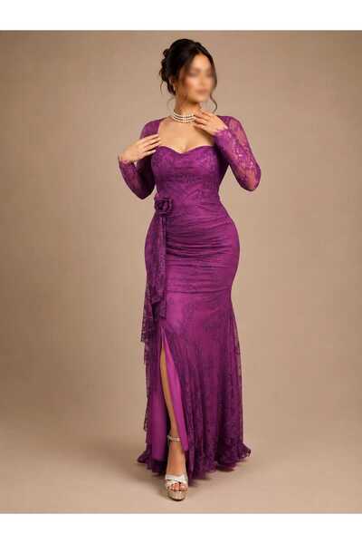 Generic Lace Evening Dress with a Mermaid Silhouette and Feminine Details