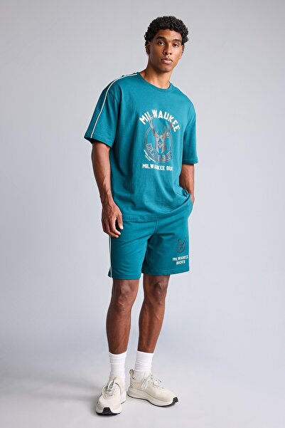 DeFacto Nba Milwaukee Bucks Printed Striped Standard Fit Shorts H7730Ax26Au