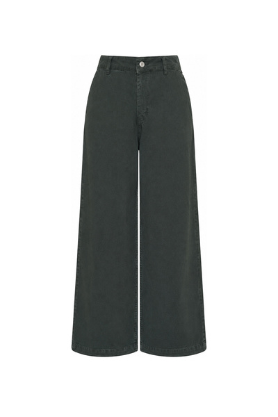Özge Özgenç Soft Textured Wide Fit Pants