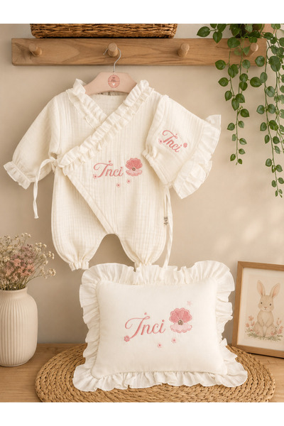 Ela baby İnci nakış hastane çıkışı