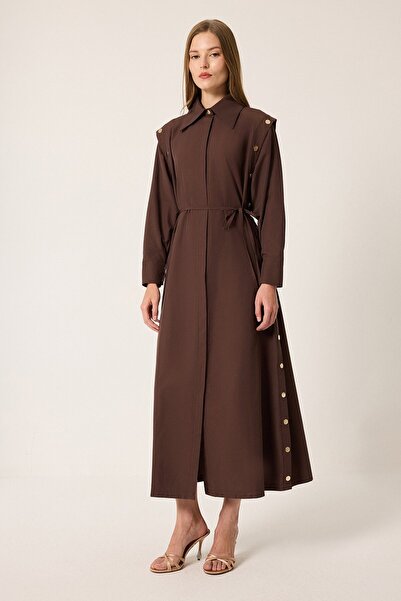 Touché Privé Gold Buttoned Maxi Dress