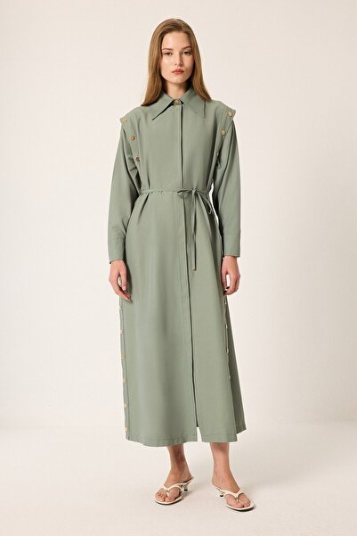Touché Privé Gold Buttoned Maxi Dress