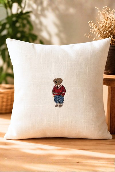 Elegancembroidery Kırmızı Kazaklı Ayıcık Nakışlı Keten Kırlent Kılıfı - Kırık...