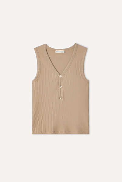 Mudo Women's Beige Color Fitted V-Neck Sleeveless T-Shirt