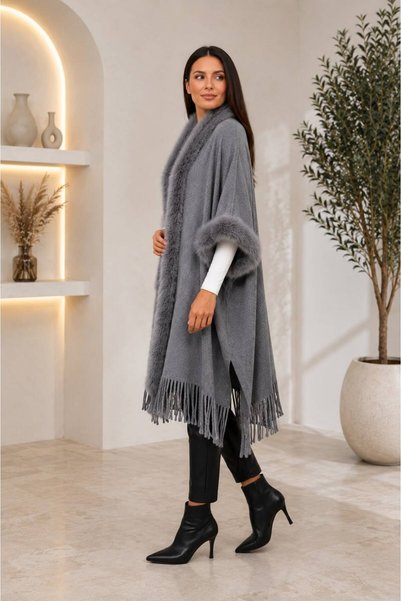 Generic Brand Women's Knitwear Poncho with Fur Detail and Tassels, Shawl Collar Poncho