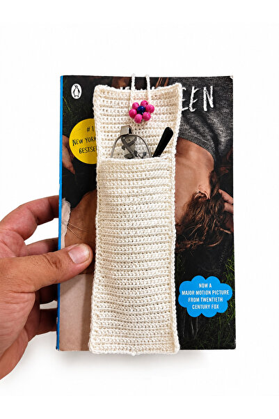 NEHOLİA Handmade Knitted Bookmark with Glasses and Pen Pocket, Floral Detaile...