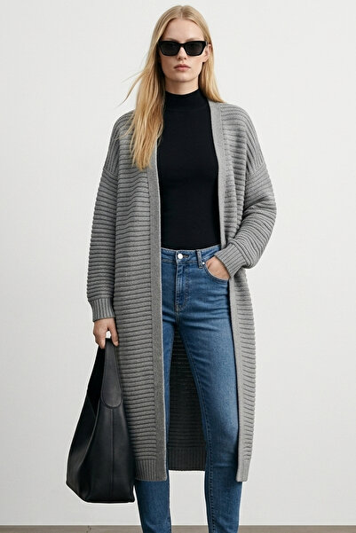 Şiir Tekstil Narje Soft Textured Comfortable Fit Low Long Sleeve Knitwear Wom...