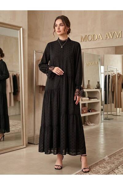 MODA DANTEL MANŞETLİ TAŞ DETAYLI PUANTİYELİ SİYAH ELBİSE