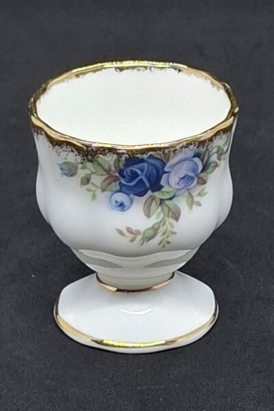 Royal Albert Moonlight Rose Bone China Antique Egg Cup 7.5X5 cm 1 Piece