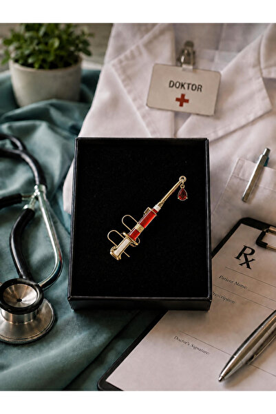 PULİNİN DÜKKANI Kırmızı Damla Taşlı Şırınga Figürlü Broş – Doktor Hemşire ve ...