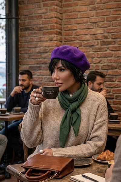 Ritagarcia Vintage Style Women's French Felt Painter Beret