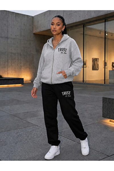 CLOTHES33 Hirka Tracksuit 2-Piece Combination Winter Shardoon Trust Printed W...