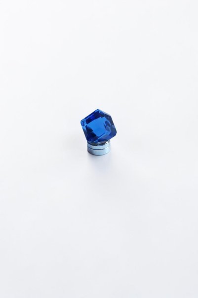 Lynare Non-Perforated Magnet Square Crystal Stone Men's Women's Unisex 316 L Steel Earrings 1 Piece