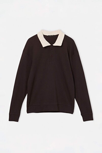 Trendyol Collection Brown Off-Shoulder Regular Wardrobe Essentials Interlock ...