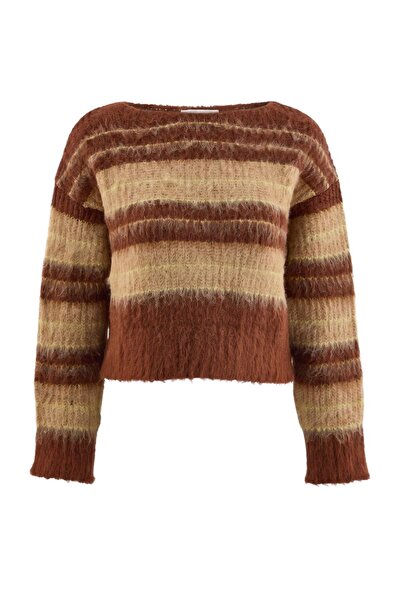 Trendyol Collection Brown Soft Textured Wide Fit Knitwear Sweater Twoaw27Kz00178