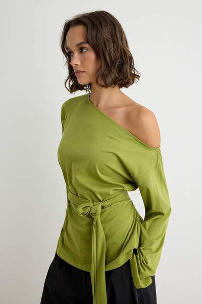 Trendyol Collection Oil Green Tok 100% Cotton Asymmetrical Collar Oversize Kn...