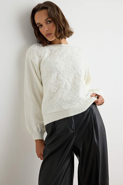 Trendyol Collection Ecru Soft Textured Floral Appliqué Knitwear Sweater Twoaw...