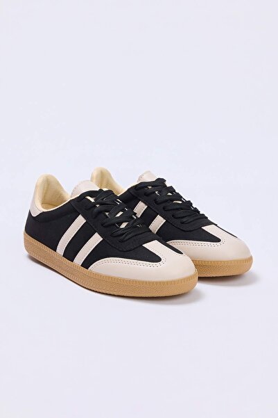 TRENDYOL SHOES Black*001 Retro Lace-Up Women's Sneakers Takaw25Sn00005