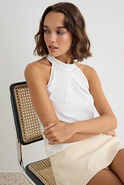 Trendyol Collection White Stand Collar Woven Blouse Twoaw27Bz00270