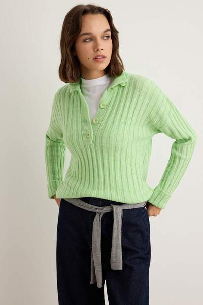 Trendyol Collection Lime Wide Fit Soft Textured Stand Collar Knitwear Sweater...