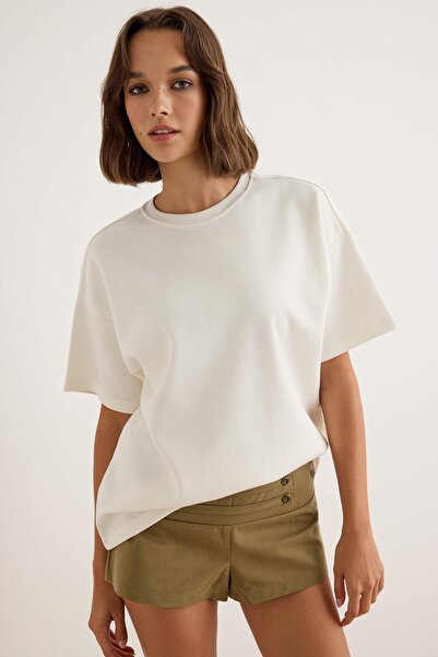 Συλλογή Trendyol Εκρού Oversize/Φαρδιά Γραμμή Πλεκτό T-Shirt με Χαμηλό Μανίκι...
