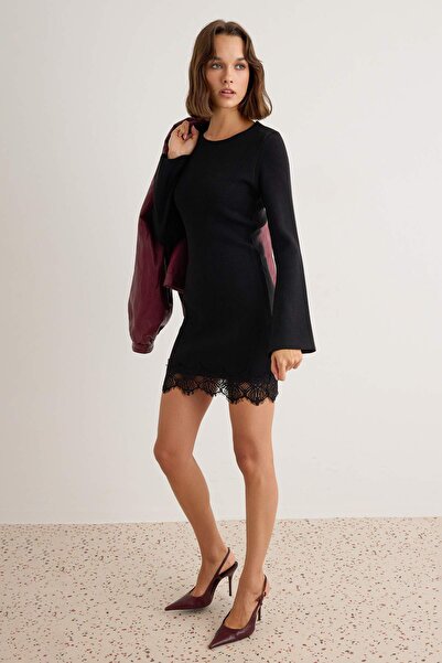 Trendyol kolekcija Crna ravna kratka / mini čipkasta kratka / mini bodycon pl...
