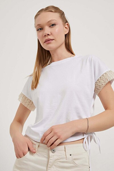Arma Life Women's Lace Sleeve Gathered Basic White Short T-Shirt