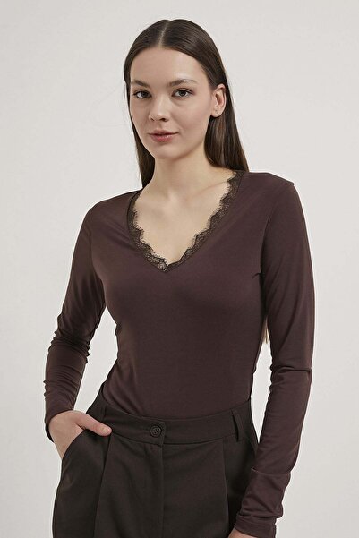 Arma Life Armalife 1705 v neck Lace detailed Stretchy women's bodysuit