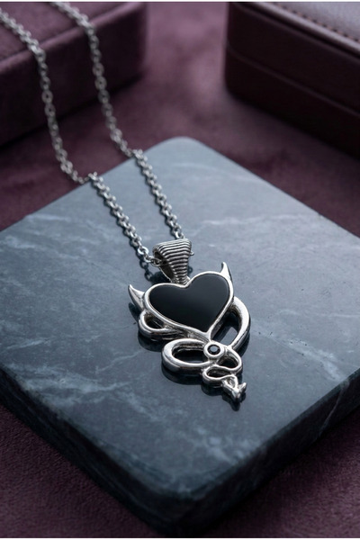 Begondio Heart with Horn Handcrafted Stainless Steel Chain Women's Necklace