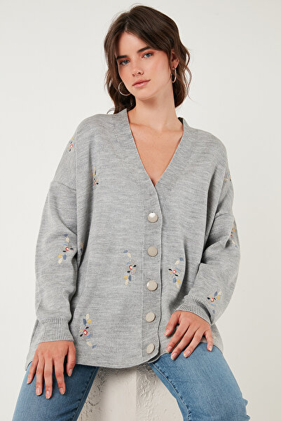 Lela Flower Embroidered Oversize Fit V-Neck Buttoned Cardigan Cardigan 4616191
