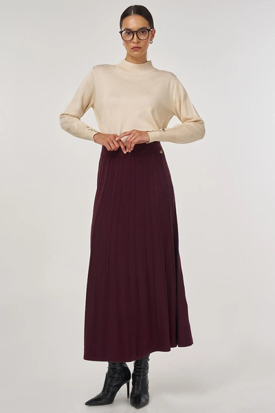Kayra Knitwear Skirt with Stitch Detail Burgundy