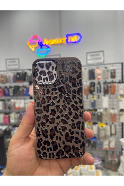 eaksesuarnet İPhone 13 / 14 / 15 Hisli Leopar Silikon Kılıf