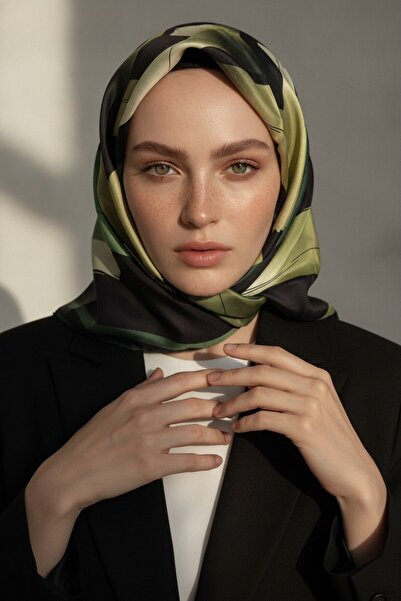Vissona %57 İPEK %43 VİSKON Twill İpek Geometrik Fırça İzi Desenli Siyah - Zü...