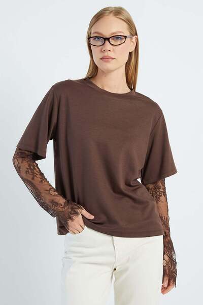 Fulla Moda Crew Neck T-Shirt with Lace Detail on Sleeves