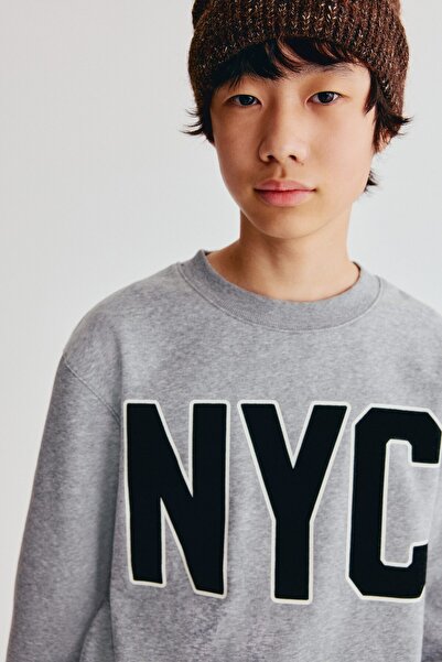 H&M Motif Detaylı ve İçi Tüylü Sweatshirt