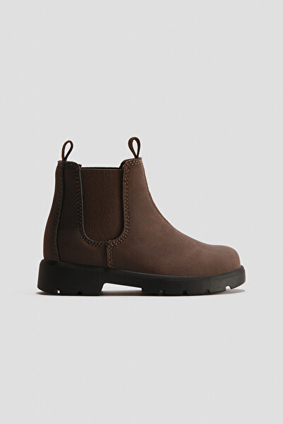 H&M Chelsea Bot