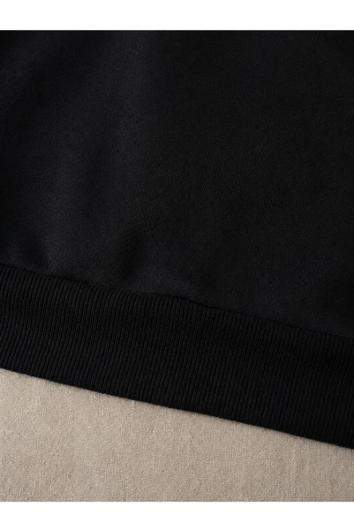 ESADE Women's Blue Bow Anaktar Printed Comfortable Fit Crew Neck Black Sweatshirt