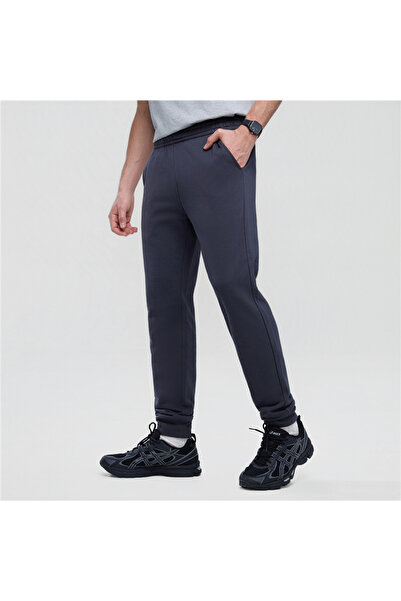 Giordano Men’s Slim Taper French Terry Jogger with Elastic Waist