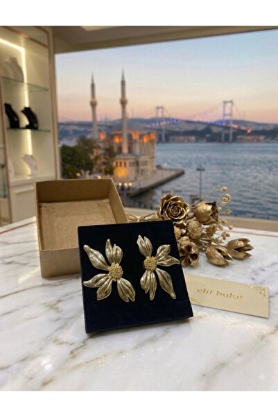 14 Ayar Altın Kaplama Çiçek Figürlü Küpe.