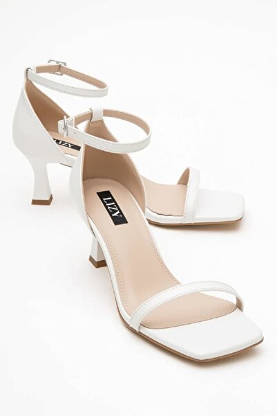 Lizy Shoes Γυναικεία πέδιλα με μονό λουράκι με τακούνι