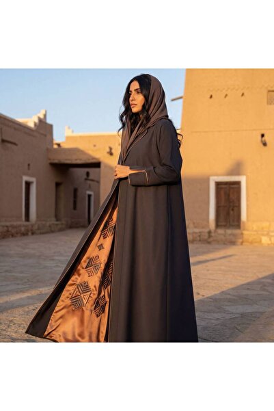 OEMS عبايه مطرزه