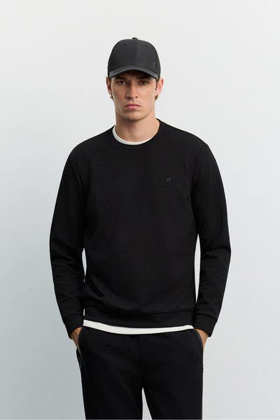 Avva Men's Black Crew Neck Easy-Iron Regular Fit Sweatshirt B001035